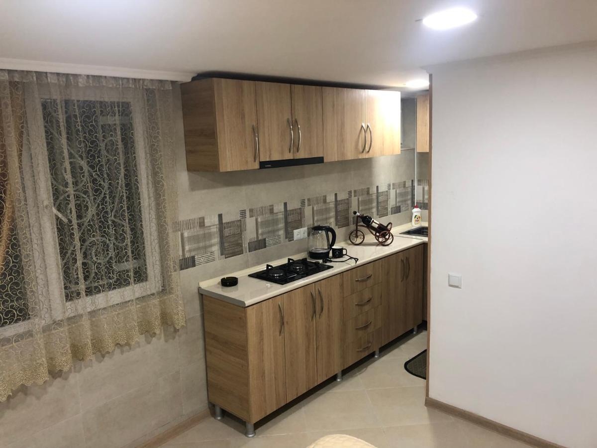 Guesthouse Batu Кутаїсі Екстер'єр фото