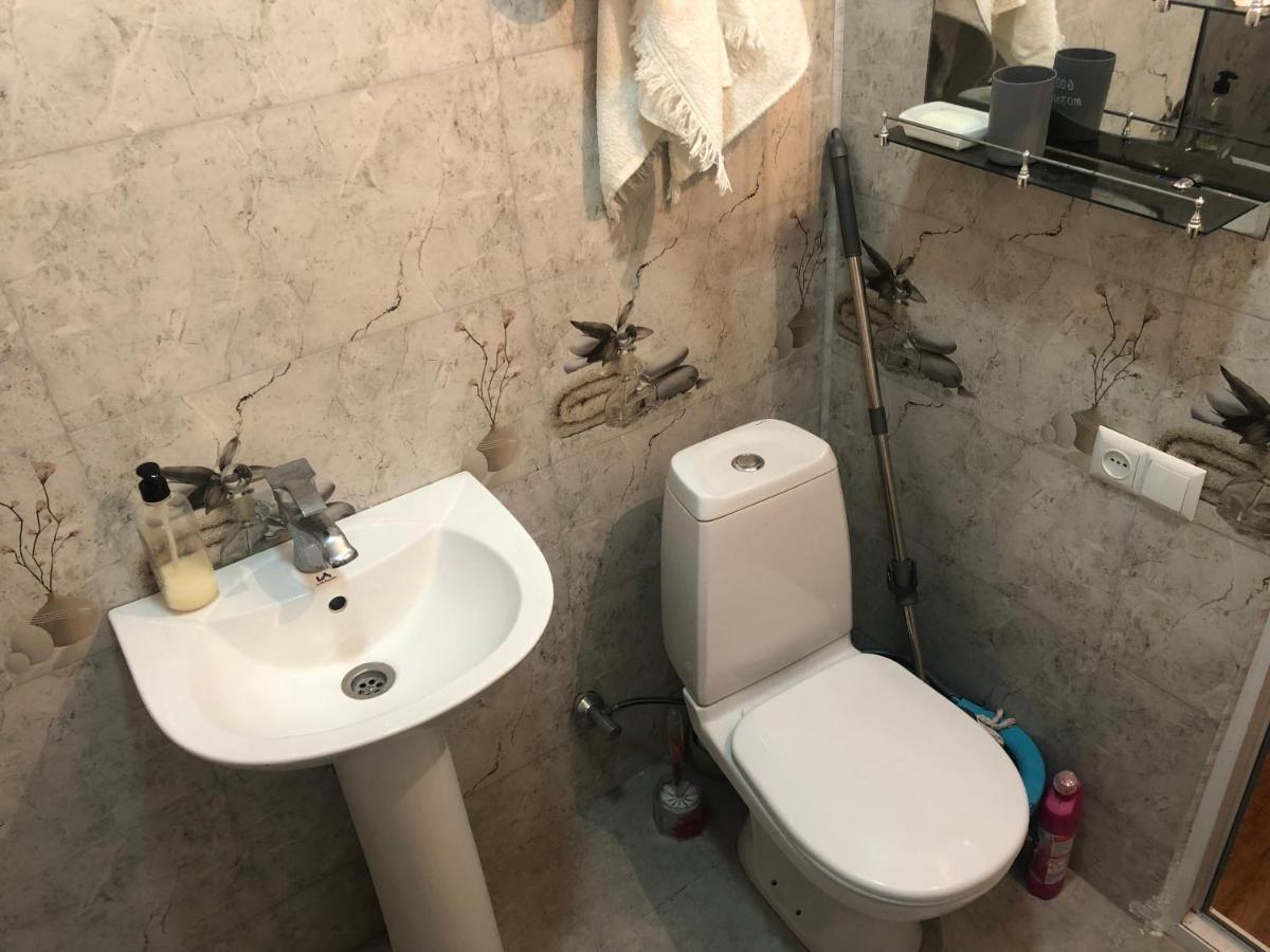 Guesthouse Batu Кутаїсі Екстер'єр фото